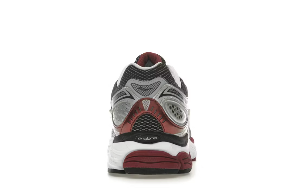 Saucony ProGrid Omni 9 OG Blanc Argenté Rouge