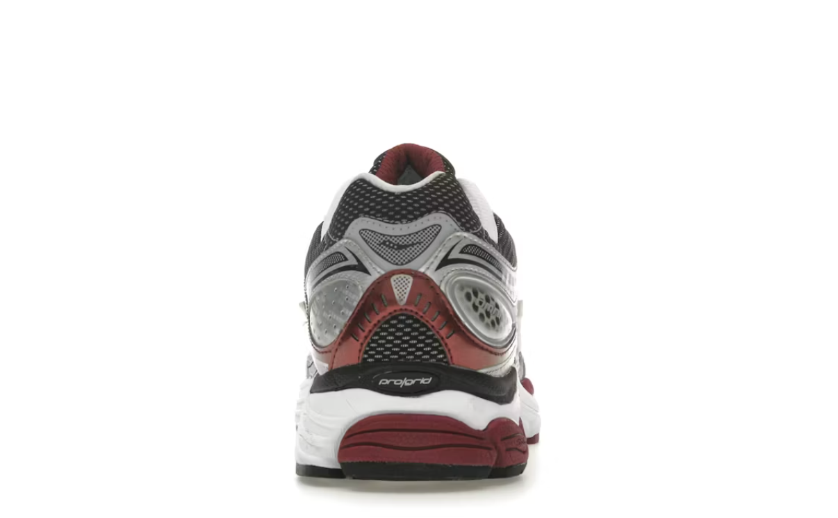 Saucony ProGrid Omni 9 OG Blanc Argenté Rouge