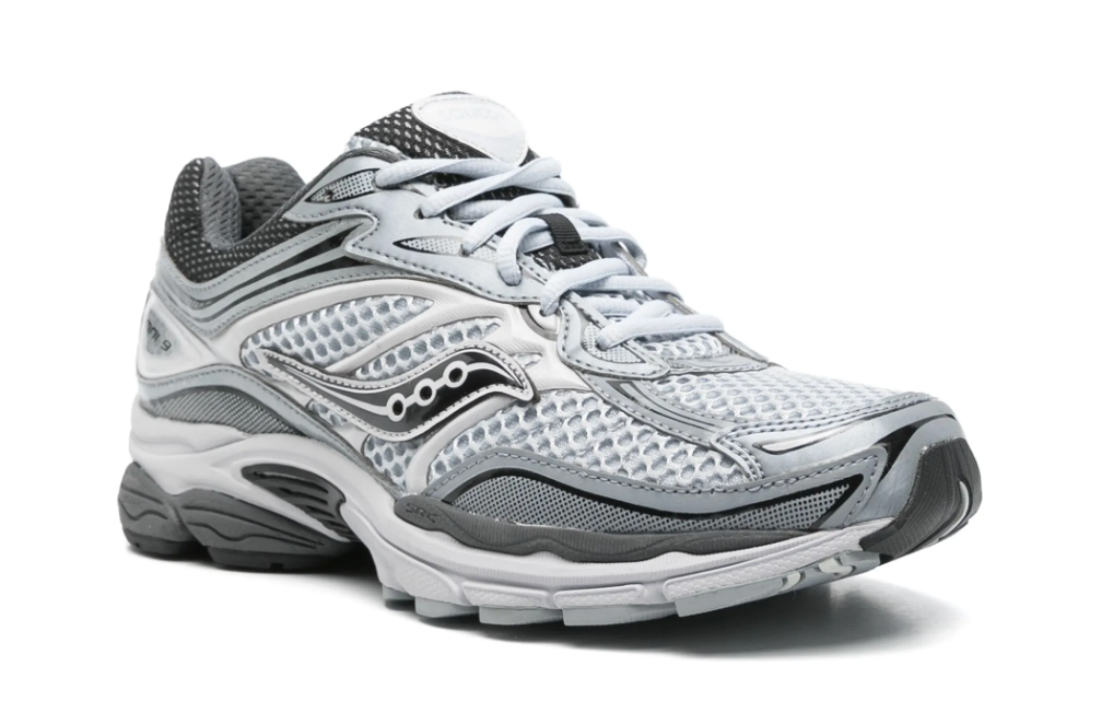 Saucony ProGrid Omni 9 Microchip